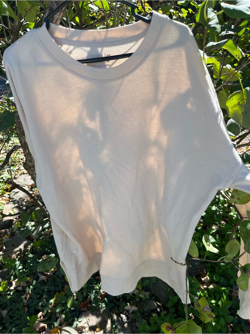 Time and Tru Cream Crewneck Sweatshirt